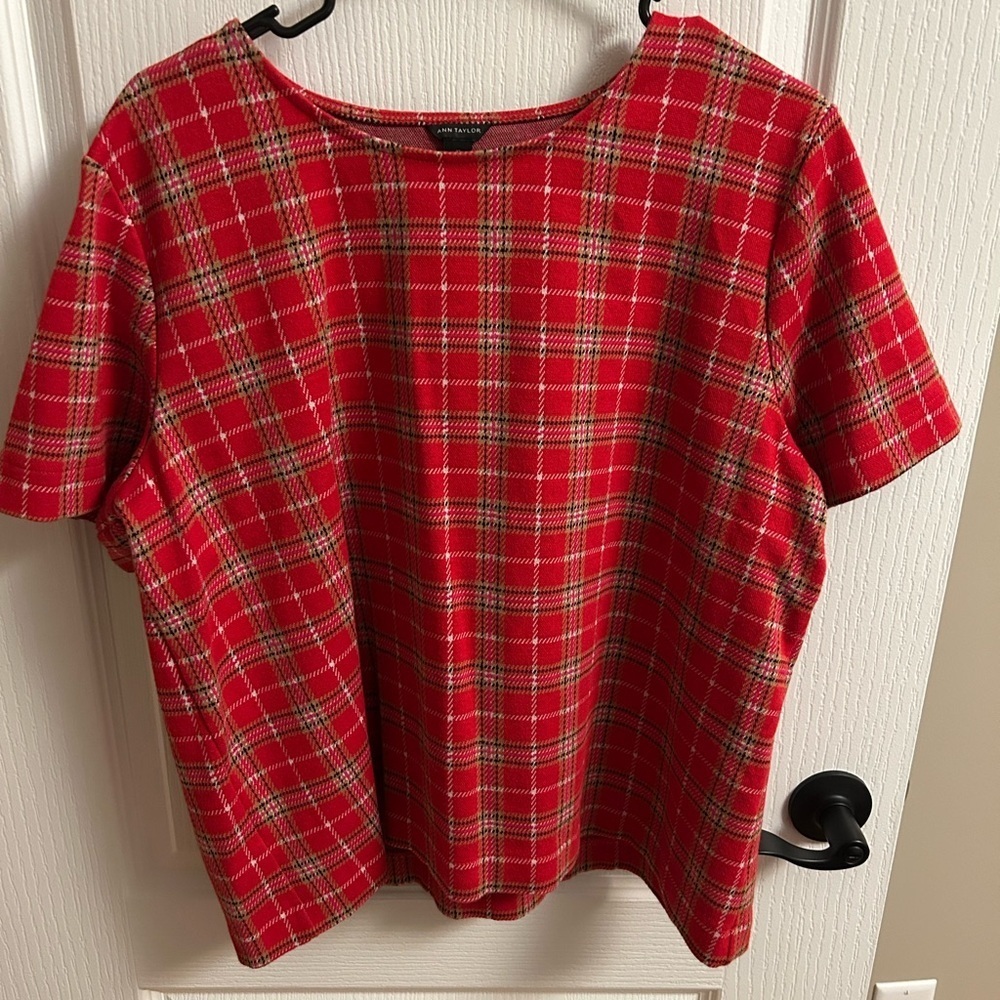 Ann Taylor Red Plaid Knit Top
